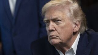 EEUU.- Un candidato dem&oacute;crata gana un esca&ntilde;o en el senado de Texas en una circuscripci&oacute;n en la que arras&oacute; Trump