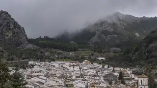 En Grazalema (Cádiz) se ha activado la alerta roja por fuertes precipitaciones En Grazalema (Cádiz) se ha activado la alerta roja por fuertes precipitaciones