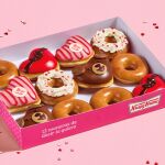Krispy Kreme estrena una edici&oacute;n especial para el d&iacute;a de los enamorados 