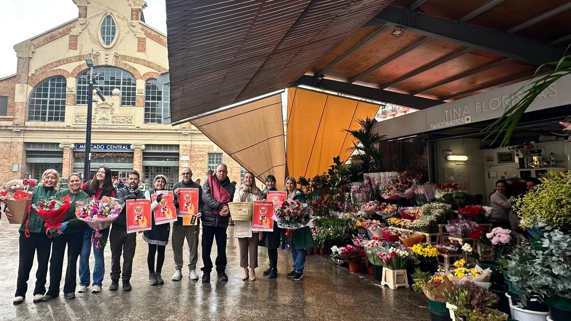 Los puestos de flores del Mercado Central de Alicante tendrán un horario especial el día de San Valentín