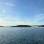 Las Chafarinas desde un buque de la Armada