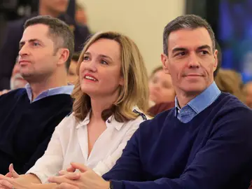 Campaña electoral de la candidata del PSOE a la Presidencia de Aragón, Pilar Alegría ZARAGOZA (ESPAÑA), 06/02/2026.- El presidente del Gobierno, Pedro Sánchez (dcha), asiste a un acto de campaña de la candidata del PSOE a la Presidencia de Aragón, Pilar Alegría (c), celebrado en Zaragoza este viernes. EFE/Javier Cebollada
