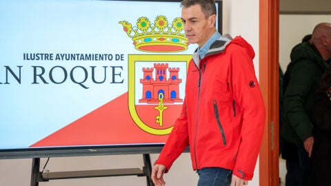 Sánchez recibido entre insultos en su visita a las zonas afectadas en  Cádiz: "Fascista, ratero malo"