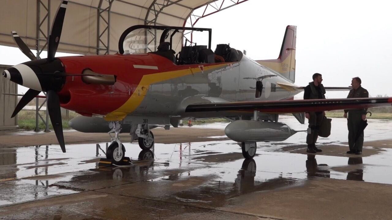 これはピラタス PC-21、飛行試験のマイルストーンを代表する空軍機です