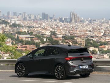 Econom&iacute;a/Motor.- Cupra Born, el compacto el&eacute;ctrico 'espa&ntilde;ol' con 204 CV, 428 km de autonom&iacute;a y desde 36.600 euros