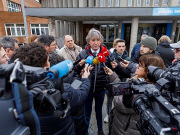 Carlos Mart&iacute;nez atiende a los medios en Segovia