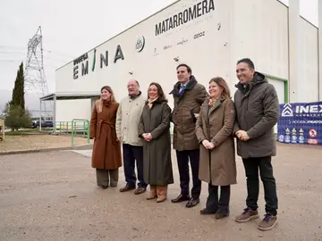 Presentación del proyecto del Centro Logístico de Bodegas Familiares Matarromera, a cargo de su presidente, Carlos Moro. Asiste la consejera de Agricultura, Ganadería y Desarrollo Rural, María González Corral; el alcalde de Medina del Campo, Guzmán Alonso; y la delegada Raquel Alonso, entre otros Presentación del proyecto del Centro Logístico de Bodegas Familiares Matarromera, a cargo de su presidente, Carlos Moro. Asiste la consejera de Agricultura, Ganadería y Desarrollo Rural, María González Corral; el alcalde de Medina del Campo, Guzmán Alonso; y la delegada Raquel Alonso, entre otros
