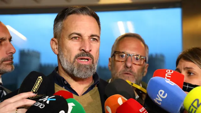 8F.- Abascal achaca a la "obcecación" del PP su resultado y dice que puede contar con Vox para un "cambio de rumbo real"