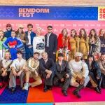 Foto grupal de los artistas que participan en el Benidorm Fest 2026