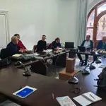 Vecinos del Marítim piden impedir la construcción del rascacielos en el Puerto de Valencia