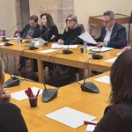 La consellera Carmen Ortí, reunida con responsables de las asociaciones de artes escénicas y de audiovisual