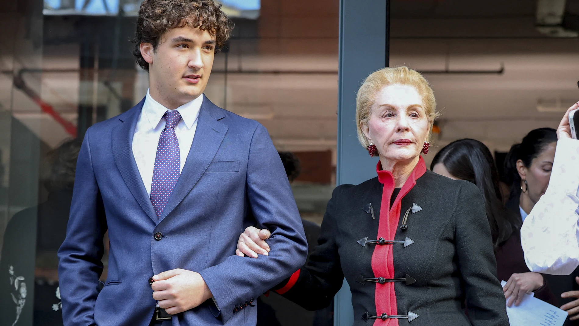 Carolina Herrera a la entrada a su desfile en Nueva York.