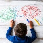 Por qu&eacute; el mes de nacimiento influye en la inteligencia de los ni&ntilde;os: qu&eacute; dice la ciencia sobre el efecto de la edad relativa