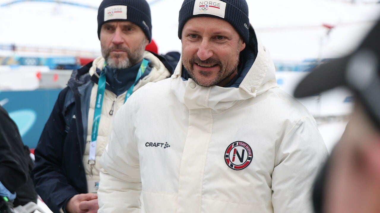 Haakon de Noruega y Versace: Famosos apoyan Olímpicos Milán-Cortina - celebridades news from La Razón