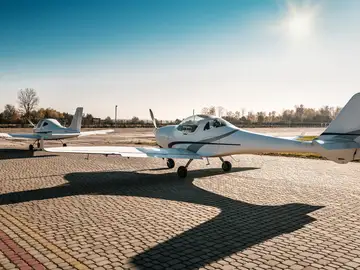 La justicia valida una pensión de 2.862 euros para un trabajador de la DGT después de que la Seguridad Social se la denegase por ser funcionario La justicia valida una pensión de 2.862 euros para un trabajador de la DGT después de que la Seguridad Social se la denegase por ser funcionario