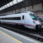 Restablecido el servicio ferroviario de media distancia entre M&aacute;laga y Sevilla