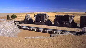 El otro teatro romano: Regina Turdulorum, el secreto mejor guardado de la Vía de la Plata El otro teatro romano: Regina Turdulorum, el secreto mejor guardado de la Vía de la Plata