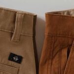 Cinco Dockers para hombres que buscan una alternativa m&aacute;s c&oacute;moda y elegante al cl&aacute;sico jean