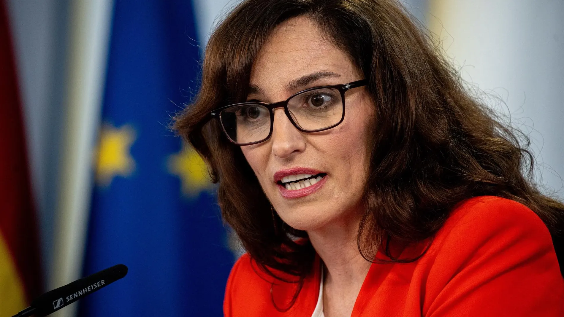 MADRID.-Mónica García reitera que no puede incluir en el Estatuto Marco reivindicaciones que "invaden competencias" autonómicas