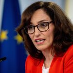 M&oacute;nica Garc&iacute;a reitera que no puede incluir en el Estatuto Marco reivindicaciones que "invaden competencias" auton&oacute;micas