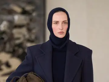 Modelo del desfile de Altuzarra. Modelo del desfile de Altuzarra.