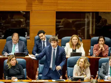 Dimite el portavoz del PP de Educación en la Asamblea de Madrid tras el cese de Viciana y adelanta más renuncias Dimite el portavoz del PP de Educación en la Asamblea de Madrid tras el cese de Viciana y adelanta más renuncias