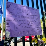 Cartel colocado este martes por amigos y compañeros de Ángela en el IES Benalmádena