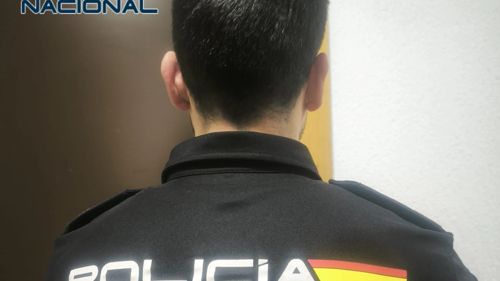 La Policía Nacional detiene a un entrenador de fútbol base en Málaga por delitos sexuales a tres menores. Le atribuyen delitos de agresión y provocación sexual.REMITIDA / HANDOUT por POLICÍA NACIONALFotografía remitida a medios de comunicación exclusivamente para ilustrar la noticia a la que hace referencia la imagen, y citando la procedencia de la imagen en la firma18/02/2026
