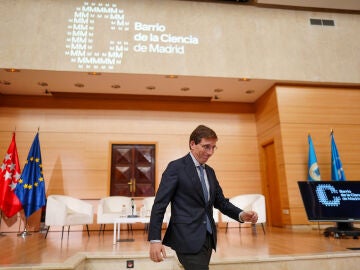 Mart&iacute;nez-Almeida, durante la presentaci&oacute;n del proyecto en la ETSII