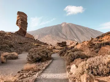 El Teide carraspea bajo tierra y los científicos detectan una "fase nueva" Parque Nacional del Teide