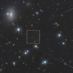 En ese c&iacute;rculo se encuentra una galaxia que oculta sus secretos tras la materia oscura