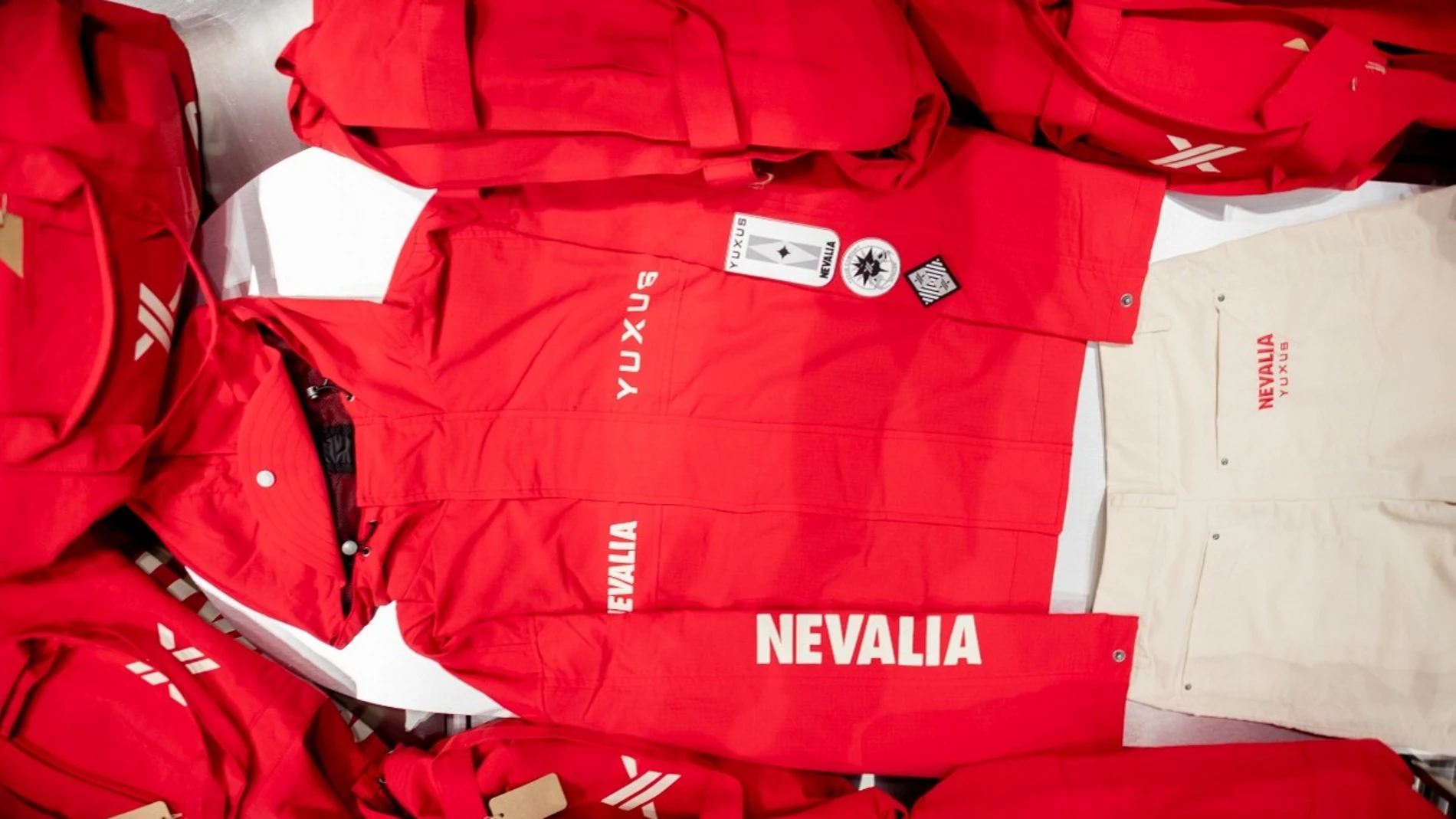 Moda après-ski de la mano de Yuxus y Nevalia.