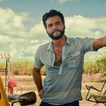 Wagner Moura da vida a Marcelo, el profesor protagonista de "El agente secreto"