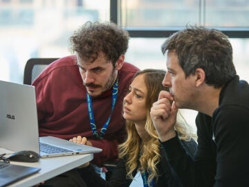 Los h&aacute;bitos m&aacute;s extra&ntilde;os que distinguen a las personas inteligentes: esta es la lista completa