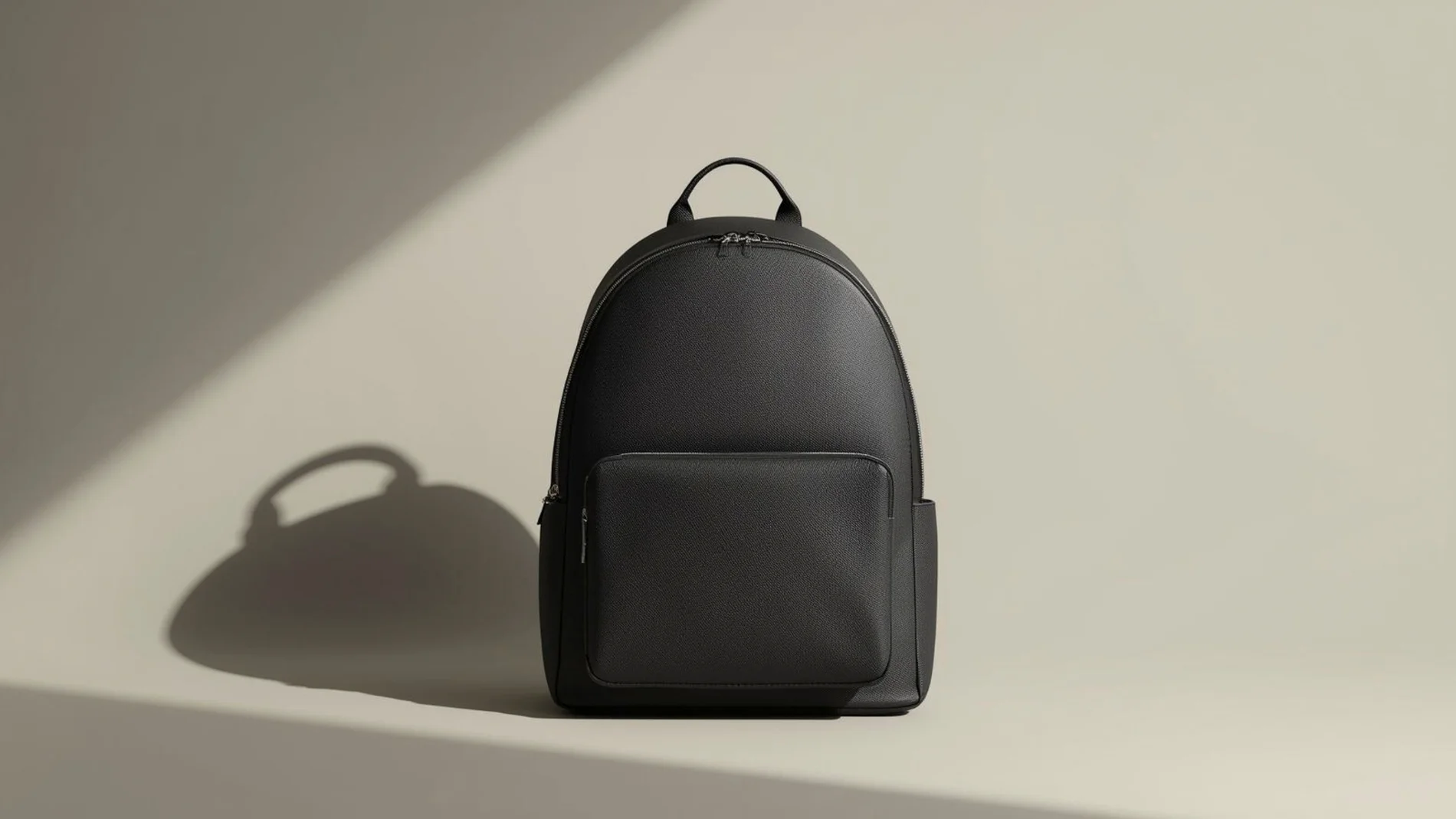 La Justicia de Aragón avala el despido de un trabajador que se negó a que le registraran la mochila al salir del trabajo