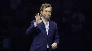 Espinosa de los Monteros reaparece por la guerra en Vox y deja un ...