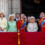 La familia real brit&aacute;nica en el balc&oacute;n del Palacio de Buckingham en una imagen de archivo