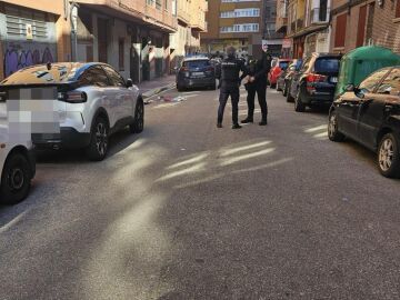 Agentes de la Polic&iacute;a Nacional en el lugar de la agresi&oacute;n