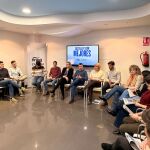 La candidata del PP por Zamora, Leticia Garc&iacute;a, se re&uacute;ne con representantes del PP de Zamora