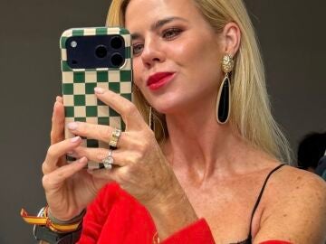 El look de Amelia Bono.