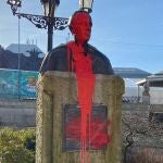La izquierda abertzale revindica la vandalizaci&oacute;n del busto de Manuel Fraga 
