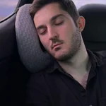 Acogió a una mujer sin hogar en su piso y acabó durmiendo en el coche: ella le okupó la vivienda