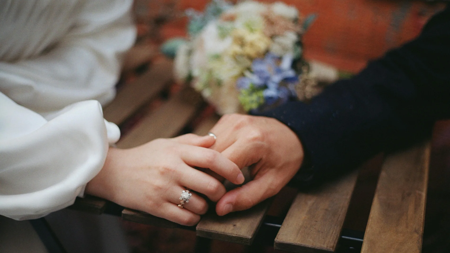 2.602 euros de indemnización para una empleada despedida por ocultar una relación sentimental con su jefe