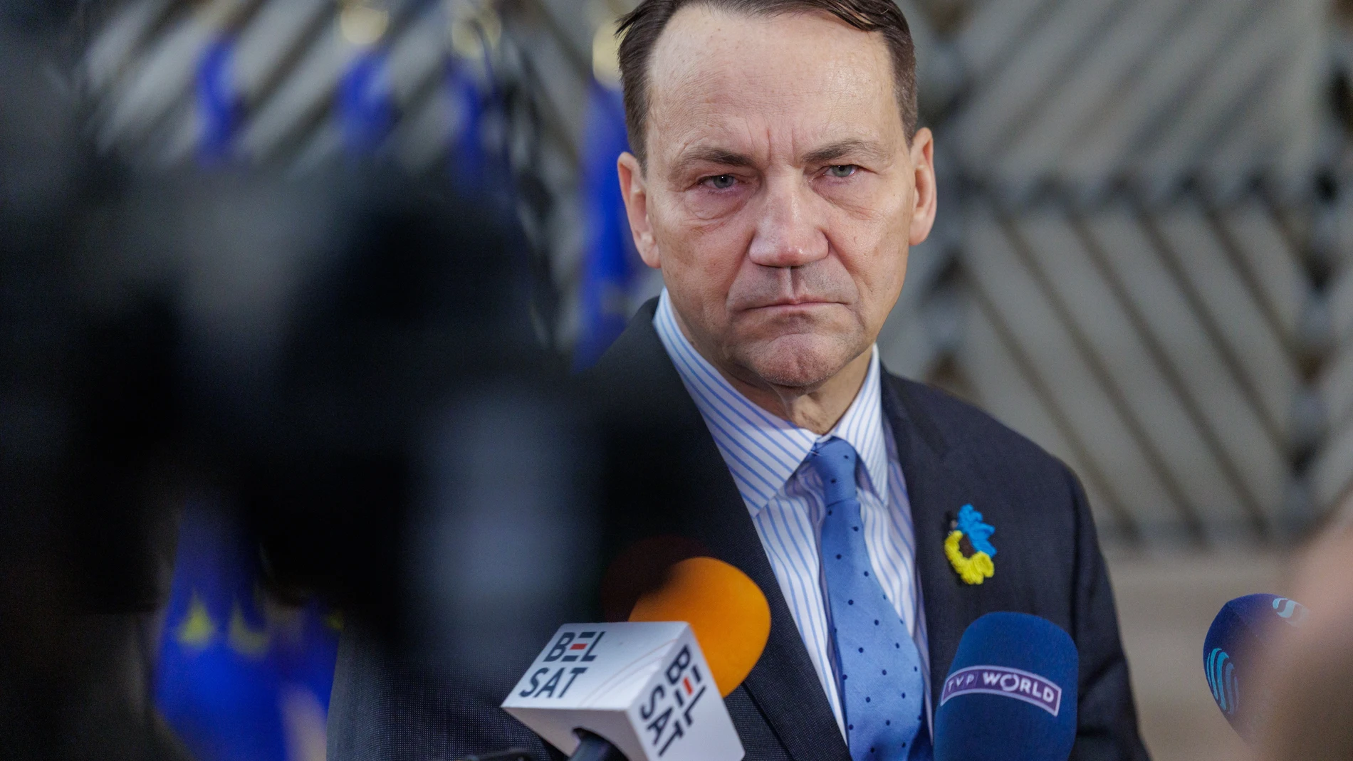 BELGIUM (BRUSSELS), 23/02/2026.- Poland's Minister of Foreign Affairs Radosław Sikorski speaks to the press at the start of a Foreign Affairs Council in Brussels, Belgium, 23 February 2026. EU Council EU foreign affairs chiefs convene with an exchange of views with the Minister of Foreign Affairs of Ukraine, Andrii Sybiha, who will participate via VTC. The Council will then discuss Russia's war against Ukraine. Over lunch, EU ministers will informally exchange views with the High Representati...