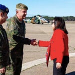 La ministra de Defensa, Margarita Robles, en la Base Coronel S&aacute;nchez Bilbao
