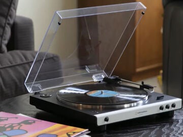 Audio-Technica LP60XBTWH