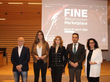 V&iacute;ctor Caramanzana, Blanca Jim&eacute;nez, Mar Sancho, Mois&eacute;s Santana y Sonia Beltr&aacute;n, en la presentaci&oacute;n