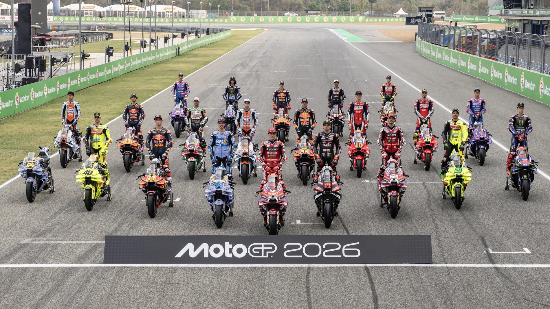 Los 22 pilotos de MotoGP, este jueves en Buriram