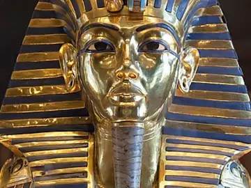 Desde un preservativo hasta un mechero: todas las pertenencias personales que encontraron en la tumba de Tutankamon Desde un preservativo hasta un mechero: todas las pertenencias personales que encontraron en la tumba de Tutankamon