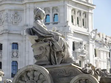 MADRID.-Restauración de fuente de Cibeles comenzará tras la visita del Papa con casi 400.000 euros financiados por L'Oréal MADRID.-Restauración de fuente de Cibeles comenzará tras la visita del Papa con casi 400.000 euros financiados por L'Oréal